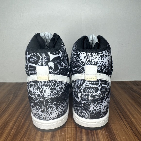 Nike Dunk Woman's 7 Sky Hi High Print Hidden Wedge Heel Snake Skin Pure Platinum - Picture 7 of 10